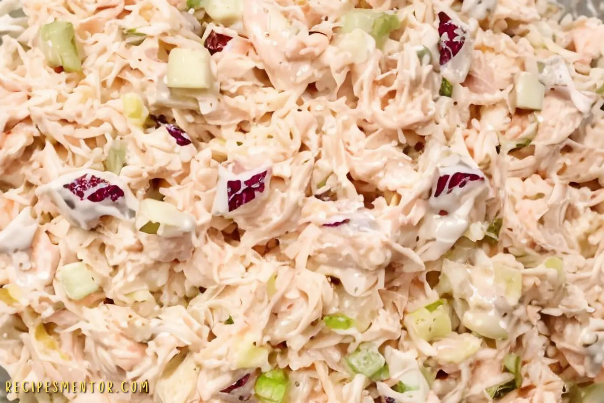 Discover the secrets to making the best chicken salad ever. A perfect mix of flavors and textures for a satisfying meal. Learn more now!