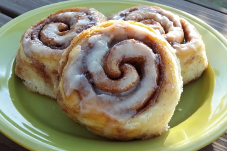 These delicious Amish Cinnamon Rolls are a perfect treat for any occasion. Soft, sweet, and topped with creamy icing, they are sure to be a family favorite.
