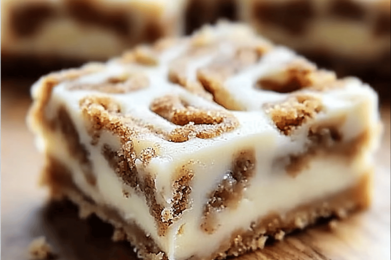 Indulge in these creamy, cinnamon-infused bars for a sweet treat that’s hard to resist! 😍🍰