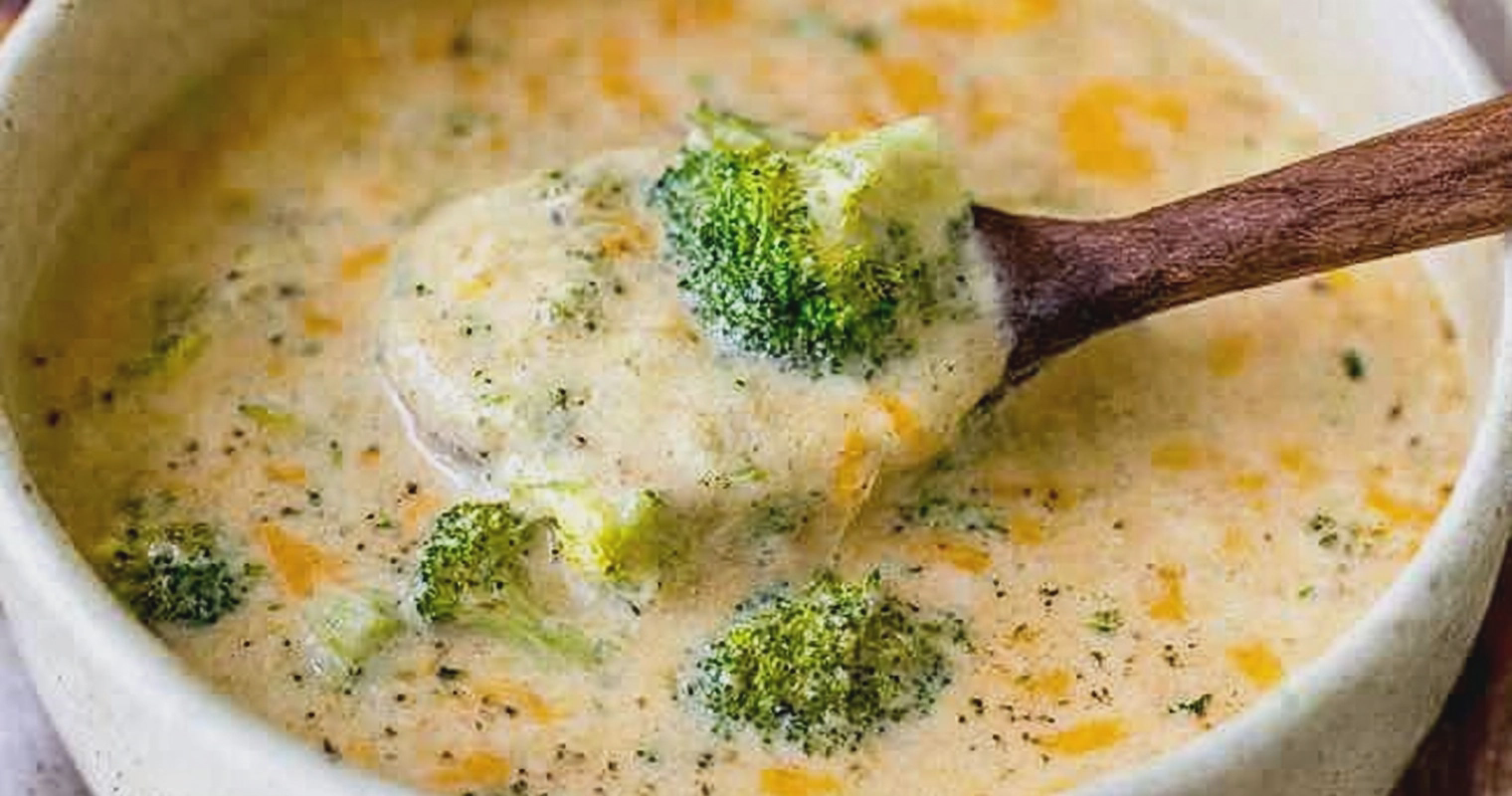 Quick & Creamy Broccoli Cheddar Soup